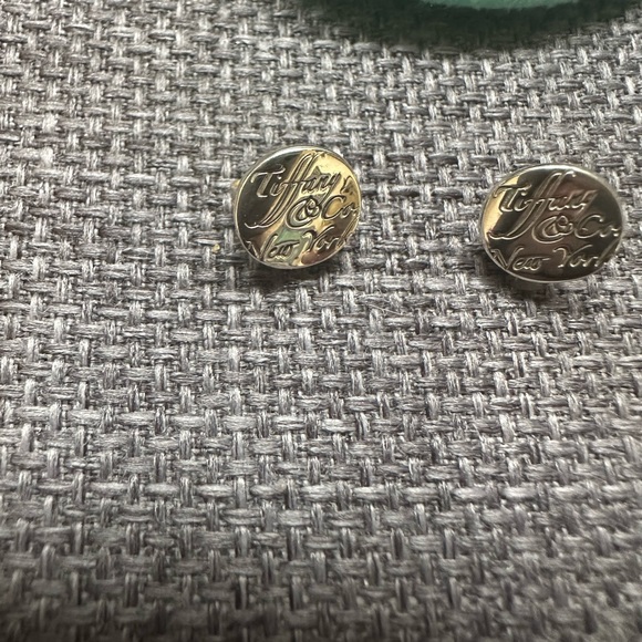 Tiffany & Co  New York earrings - Picture 2 of 3